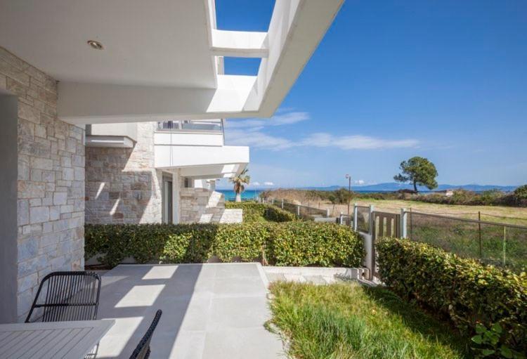 Hanioti Suite Maisonette In Front Of The Sea 外观 照片