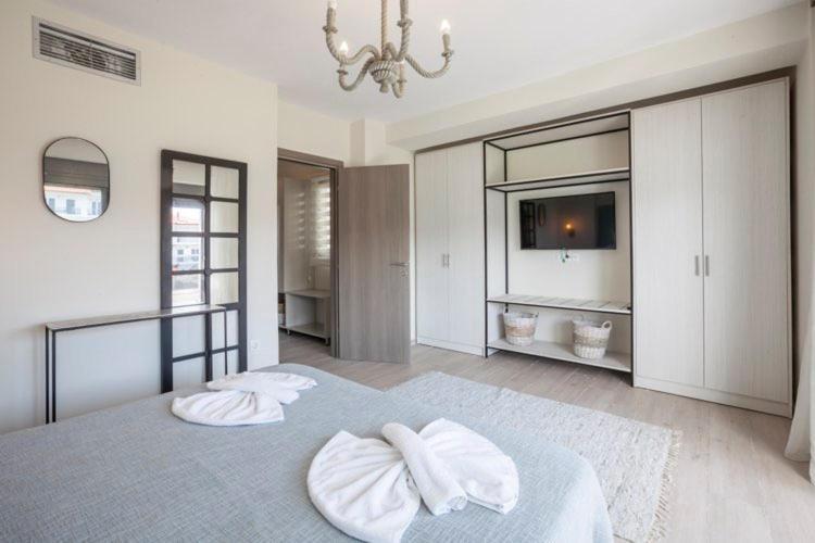 Hanioti Suite Maisonette In Front Of The Sea 外观 照片