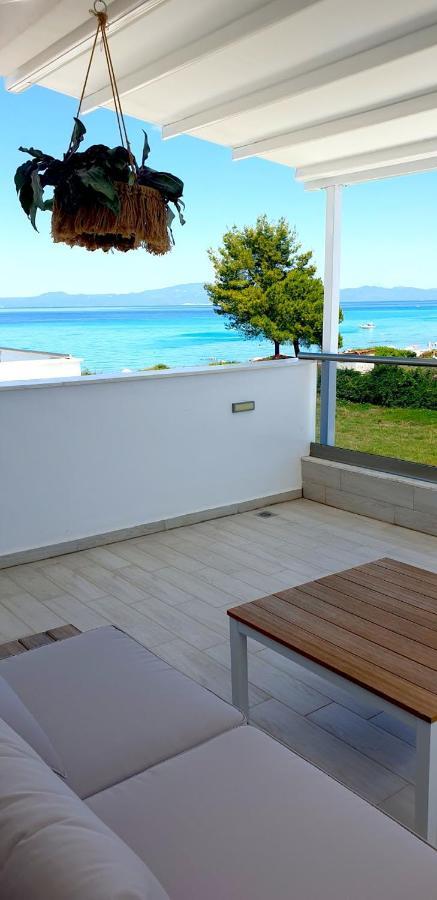 Hanioti Suite Maisonette In Front Of The Sea 外观 照片